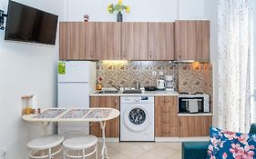 Modern Apt Upon Tsimiski